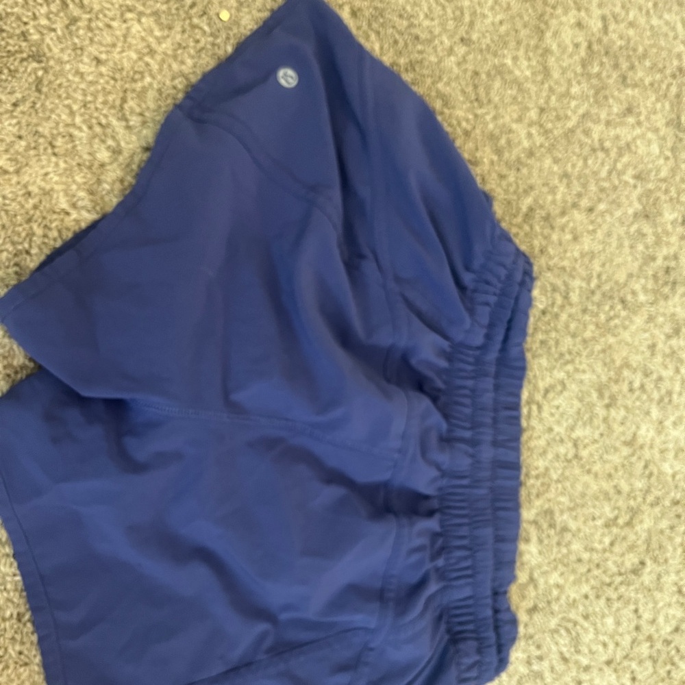 lululemon tracker shorts size 8